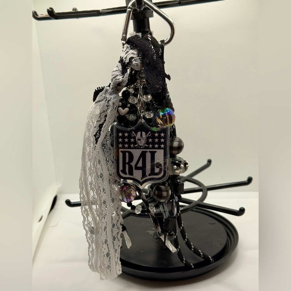 Black and White Raiders 4 Life Handbag Charm